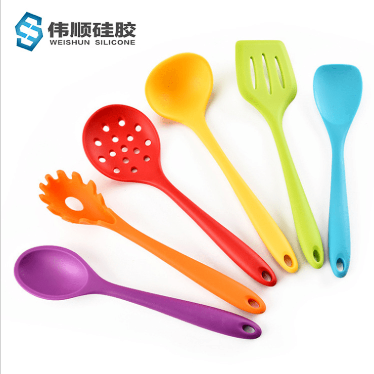 硅膠制品廠家哪家好，為什么客戶選擇東莞偉順硅膠制品廠[熱點推薦]